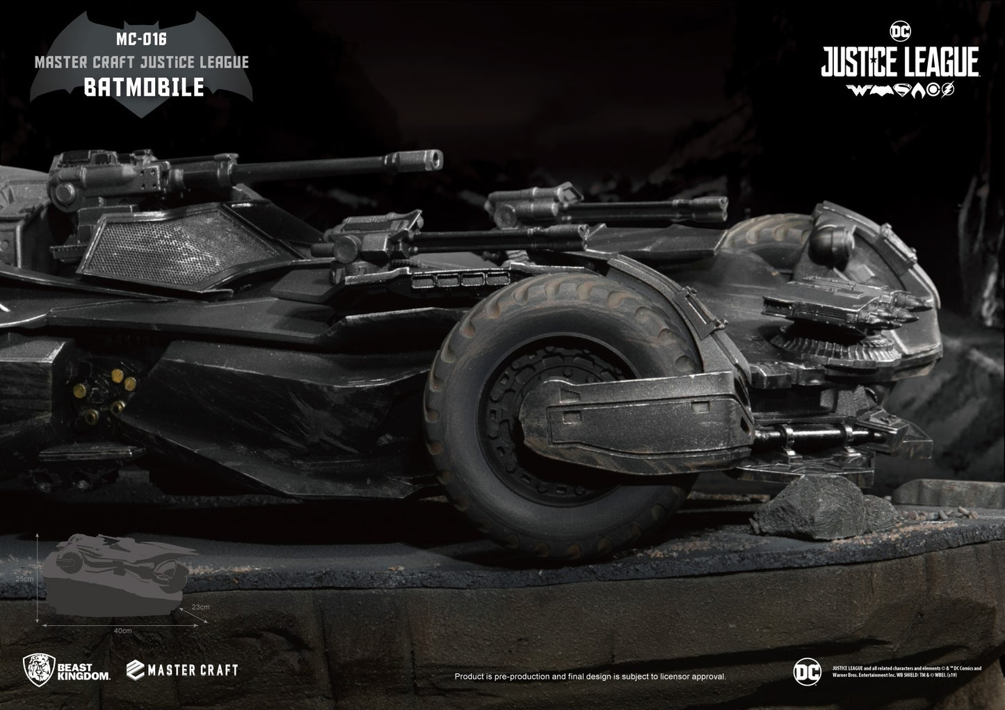 DC Justice League: Batman's Batmobile