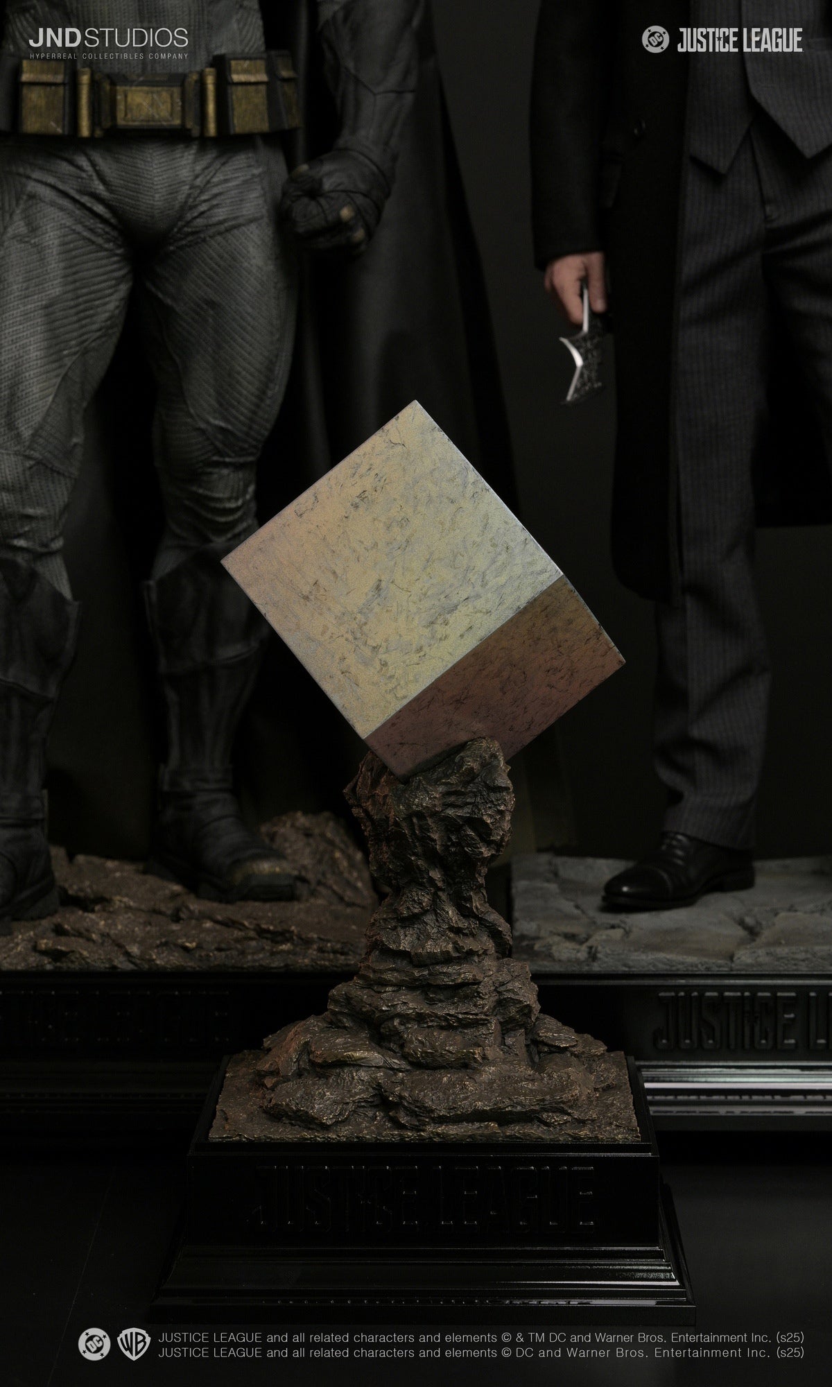 Batman and Bruce Wayne of Justice League (Dual Version)