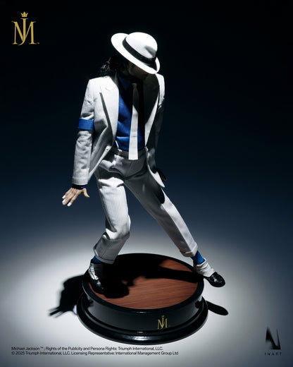 “Smooth Criminal” Michael Jackson