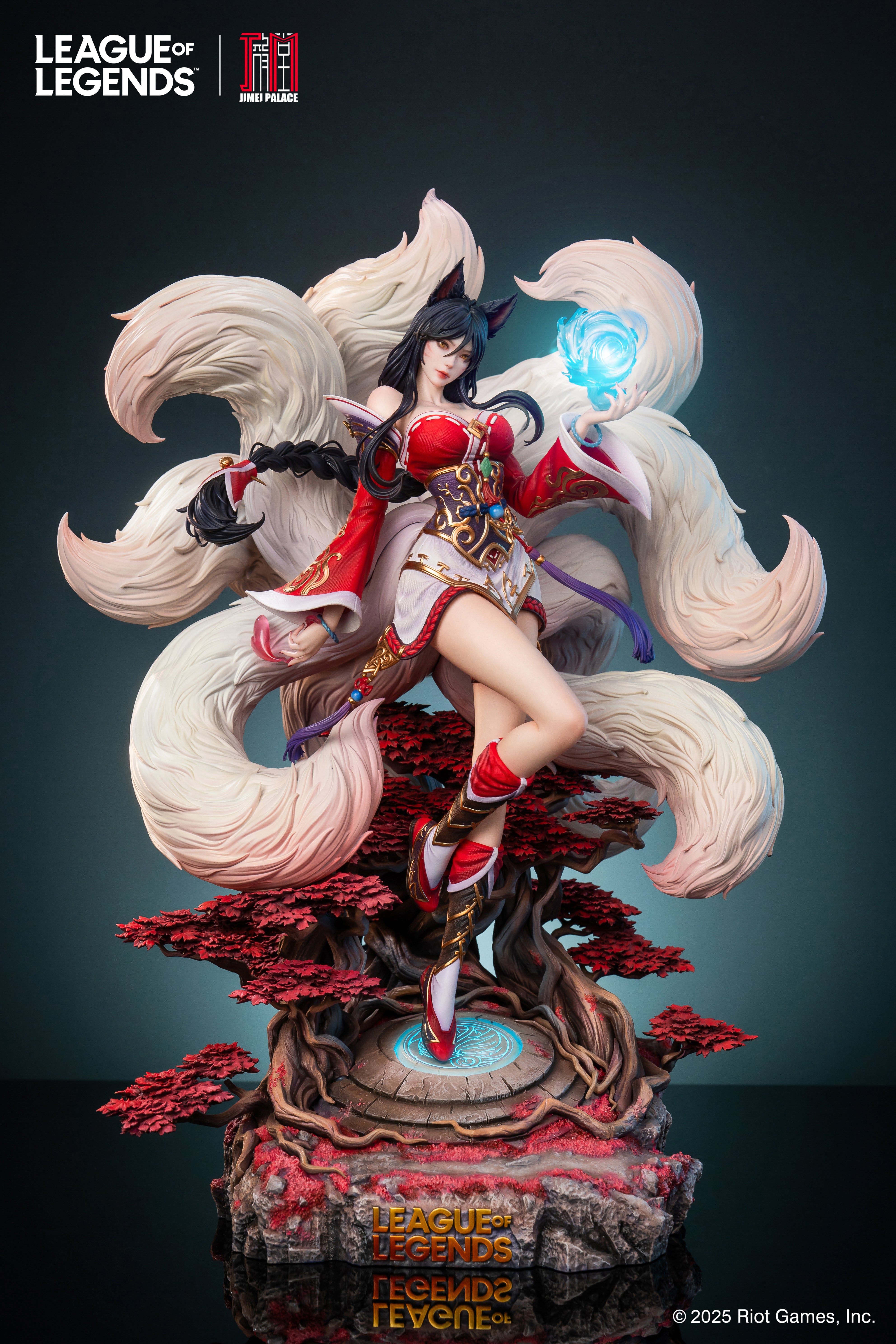 League of Legends Nine-Tailed Fox Ahri Limited Edition Statue